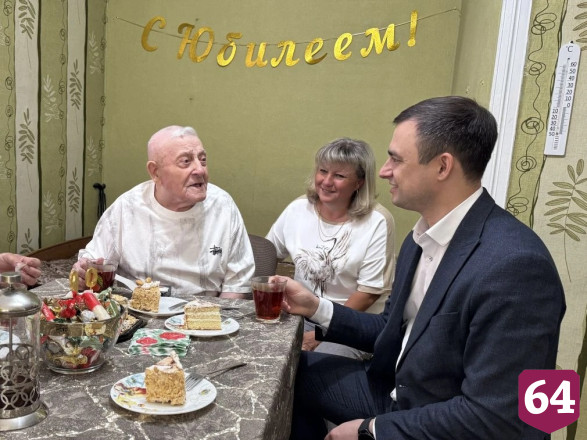 В Саратовской области ветеран Великой Отечественной отметил 100-летие